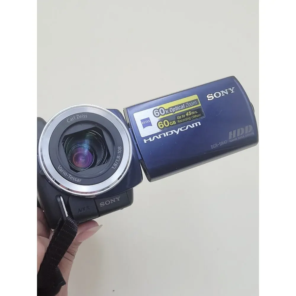 BLUE Sony Handycam DCR-SR47 60GB Video Digital Camcorder W/ Batteries AC Adapter